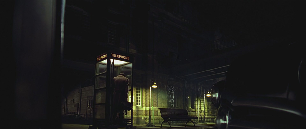 Scena tratta da 
        Dark City        