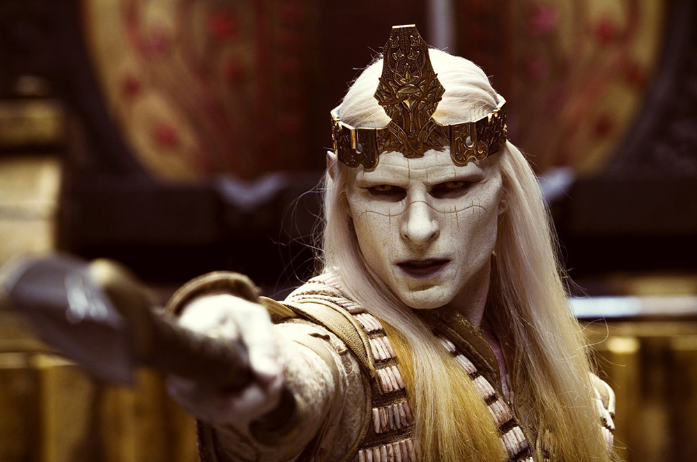 Scena tratta da 
        Hellboy: The Golden Army        