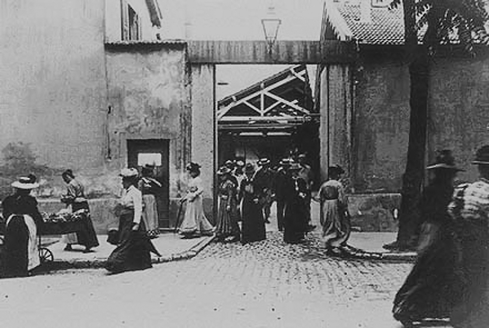 Scena tratta da La Sortie de l'Usine Lumière