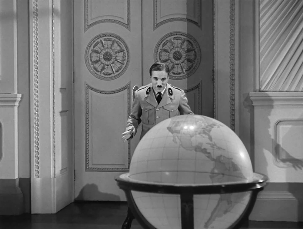 Scena tratta da The Great Dictator